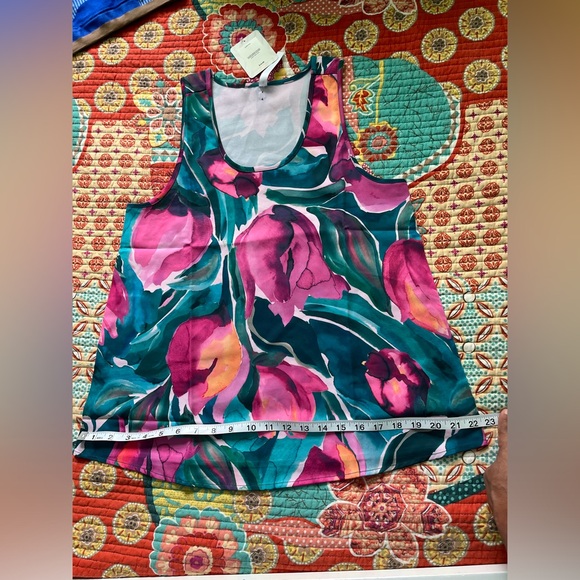 Fabletics women NWT ecosatin tulips sleeping top size XS - Picture 6 of 8